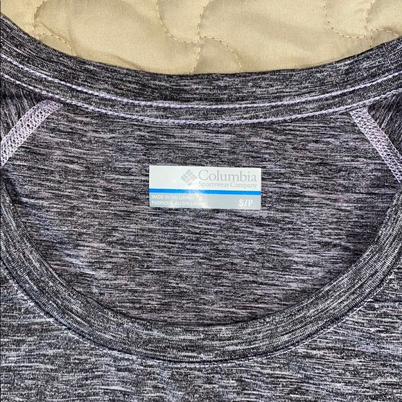 Columbia shirt - Picture 3 of 3